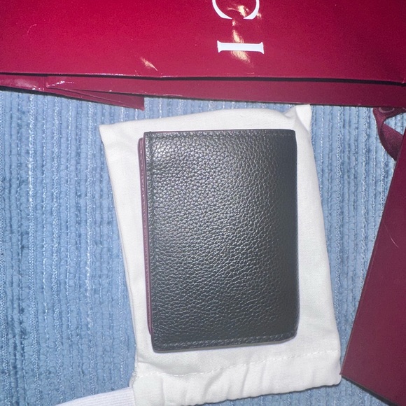 Gucci authentic Bi-color GG Marmont small wallet . Burgundy color from inside - Picture 6 of 10
